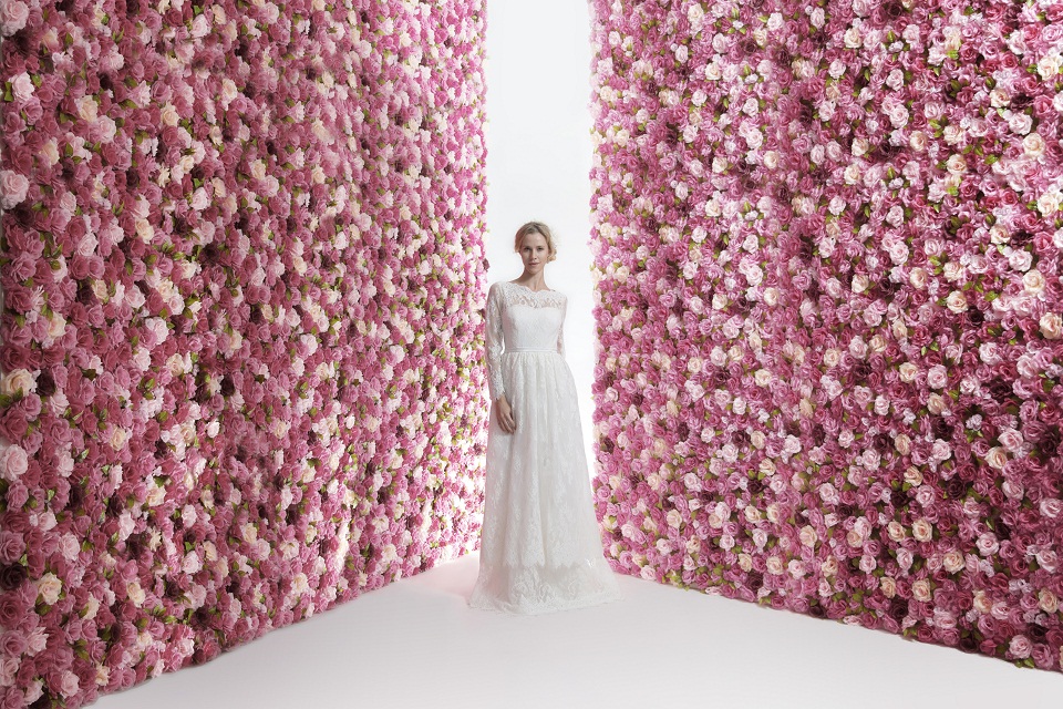 Wedding gown