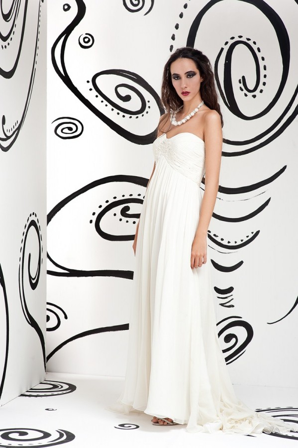 Sweetheart neckline wedding dress